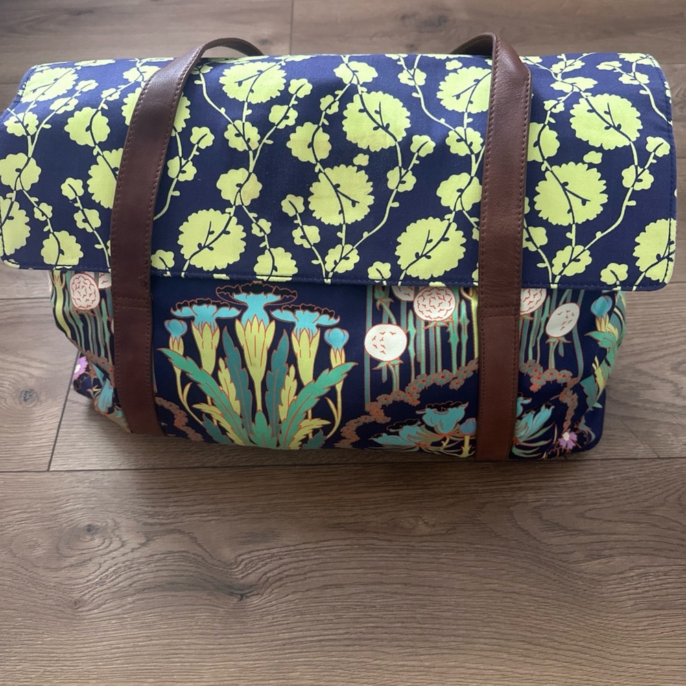 Amy Buttler‎ by Kalencom Women’s Duffle Bag Navy Sari Flower 2009 Collection - Picture 12 of 15